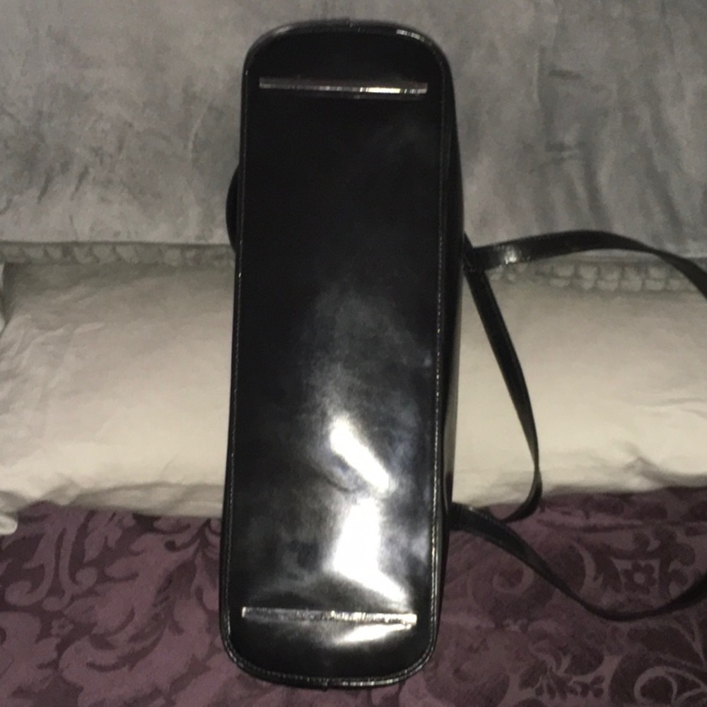 Vintage Gucci Black Patent Leather Bag - Picture 7 of 10